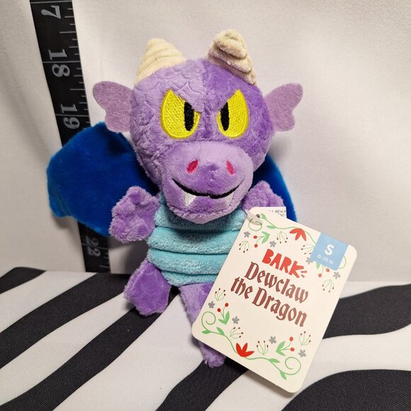 NWT Bark *BarkBOX* - Knights of GnawmoreTheme with 3 Dog Toys S - Picture 6 of 16